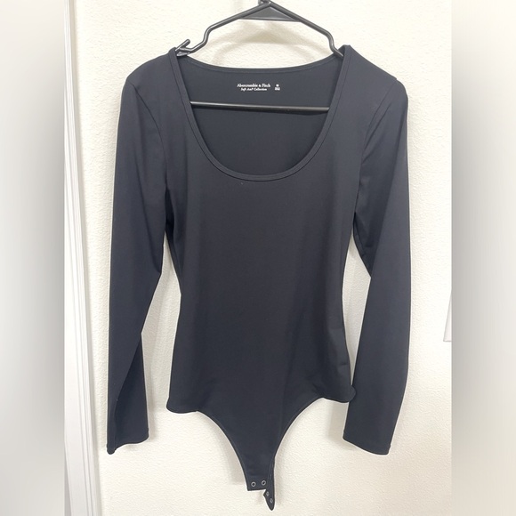 Soft Matte Seamless Long-Sleeve Bodysuit - Picture 1 of 3
